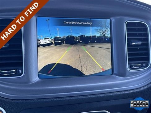 Used 2023 Dodge Charger SXT image 40