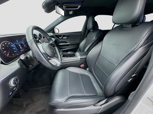 Used 2023 Mercedes-Benz C 300 Sedan w/ Advanced USB Package image 13