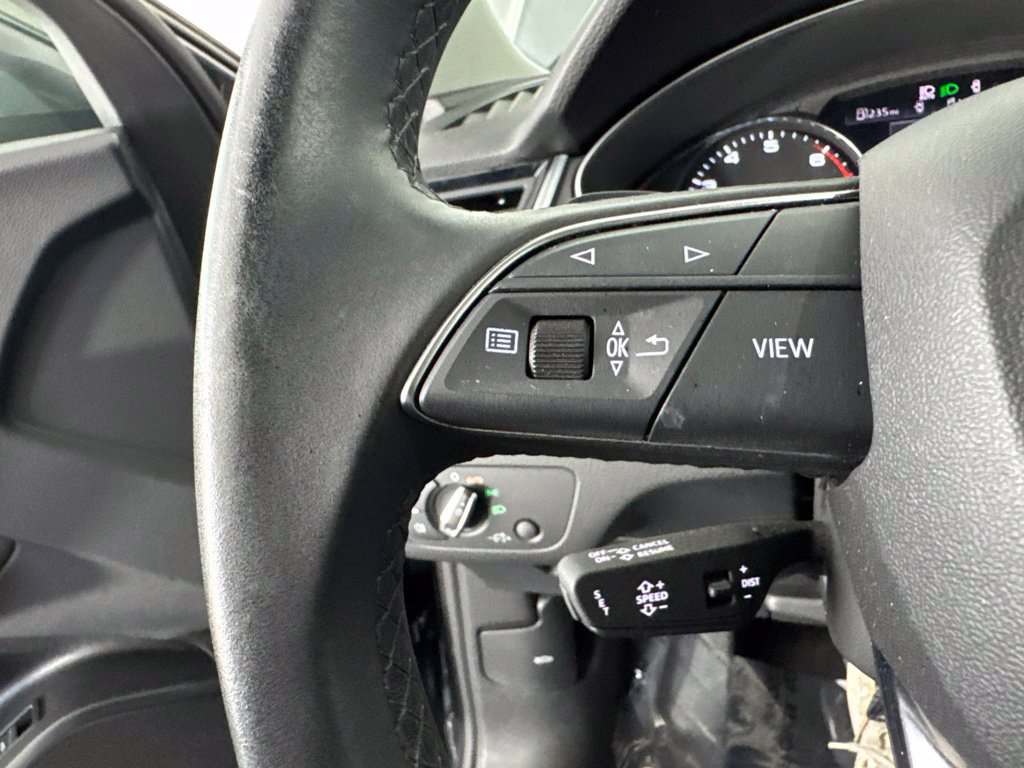 Used 2023 Audi Q5 2.0T Premium AWD/4WD image 43
