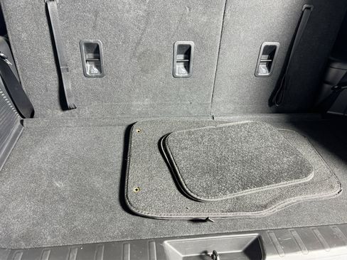 Used 2022 Subaru Ascent Premium w/ Convenience Package image 25