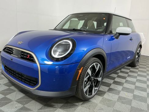 New 2026 MINI Cooper S image 2