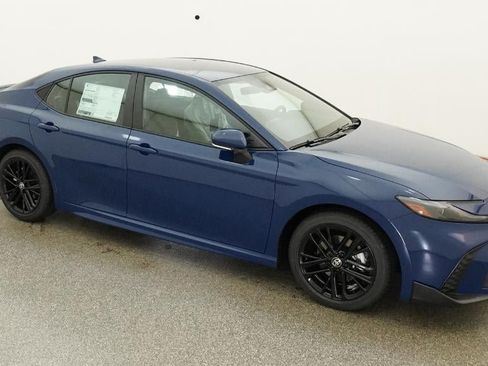 New 2026 Toyota Camry SE FWD image 12