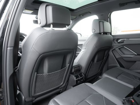 Certified 2024 Audi Q3 2.0T Premium image 26