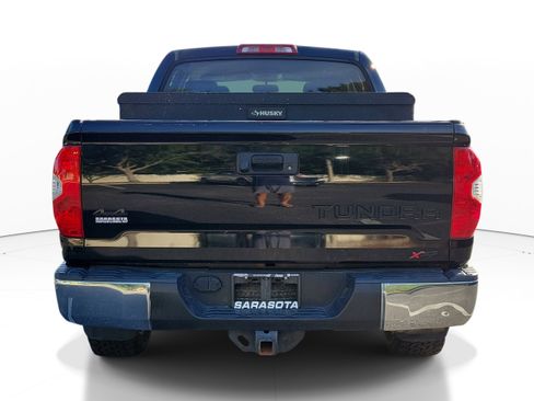 Used 2017 Toyota Tundra SR5 w/ SR5 Upgrade Package AWD/4WD image 5
