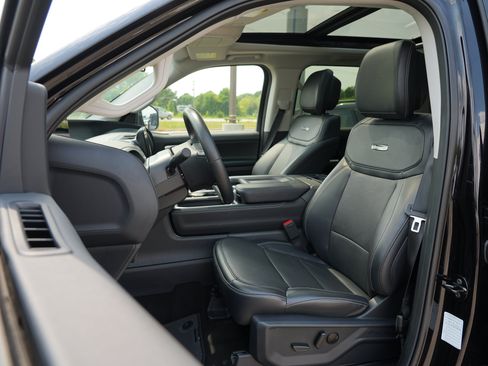 Used 2026 Ford Expedition Max Platinum AWD/4WD image 14