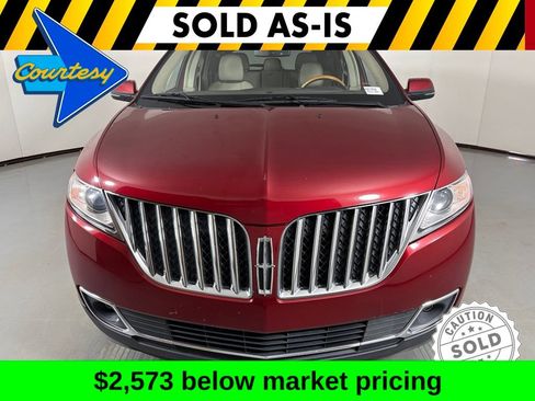 Used 2013 Lincoln MKX AWD image 3