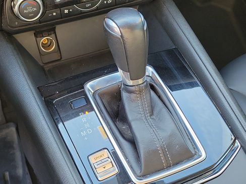 Used 2018 MAZDA CX-5 Touring w/ Preferred Equipment Package image 31