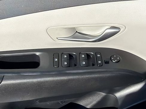 Used 2024 Hyundai Tucson SEL FWD image 17