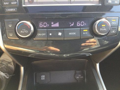 Used 2015 Nissan Altima 2.5 SL w/ Technology Package FWD image 35