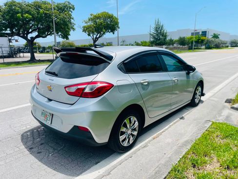 Used 2019 Chevrolet Cruze LS FWD image 5
