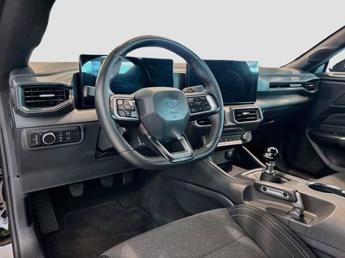 Used 2025 Ford Mustang GT w/ GT Performance Package RWD image 10