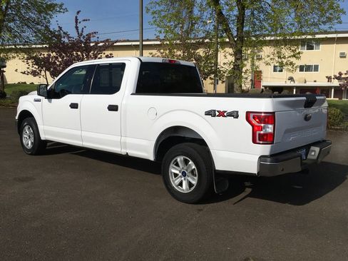 Used 2018 Ford F150 XLT w/ Trailer Tow Package AWD/4WD image 4