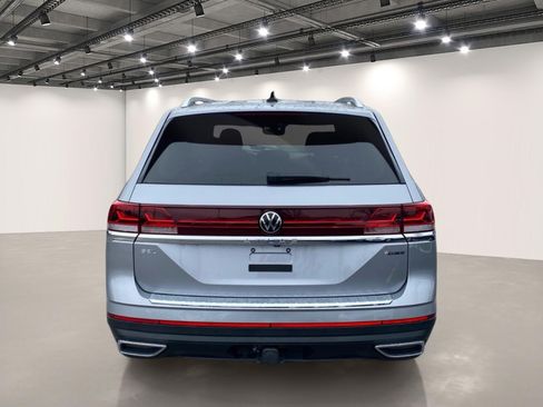 Used 2024 Volkswagen Atlas SEL image 6