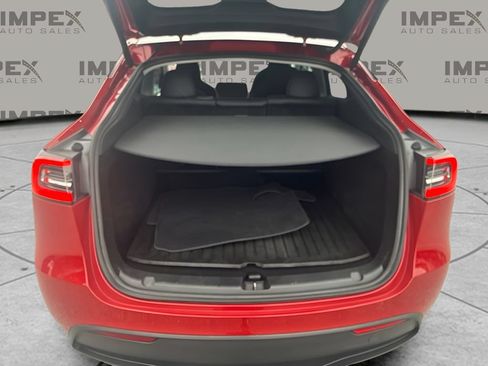 Used 2023 Tesla Model Y Long Range AWD/4WD image 18