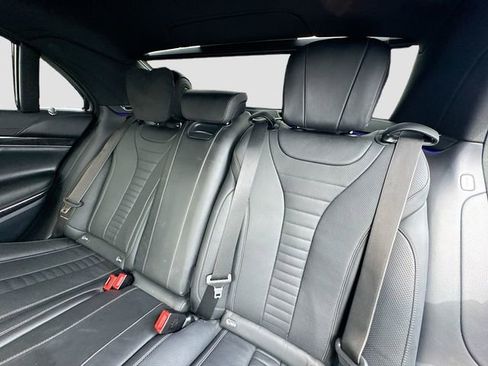 Used 2018 Mercedes-Benz S 560 4MATIC Sedan image 25