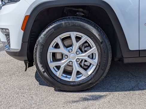 Used 2023 Jeep Grand Cherokee L Limited image 33