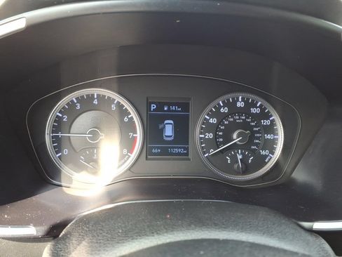 Used 2019 Hyundai Santa Fe SE FWD image 11