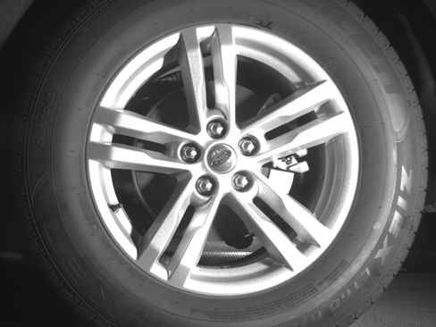 Used 2024 Ford Explorer XLT w/ Equipment Group 202A RWD image 14