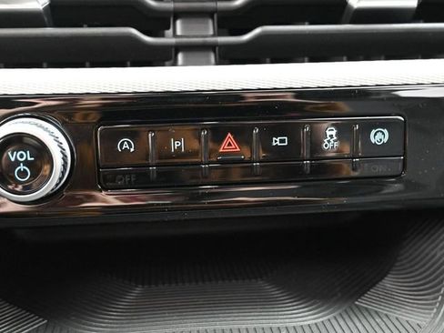 New 2026 Ford Explorer Active w/ Active Comfort Package image 21