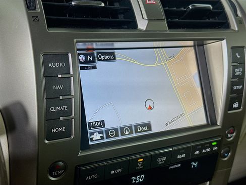 Used 2018 Lexus GX 460 Premium w/ Premium Package image 22