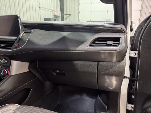 Used 2023 GMC Yukon XL SLT AWD/4WD image 26
