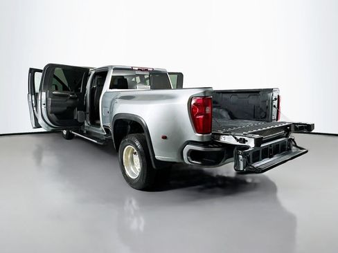 Used 2024 Chevrolet Silverado 3500 High Country w/ High Country Premium Package AWD/4WD image 30