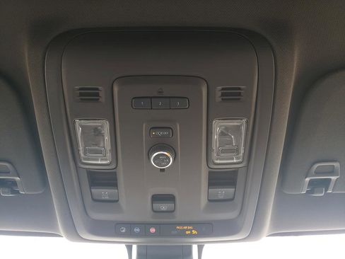 Used 2022 Chevrolet Tahoe LT AWD/4WD image 22