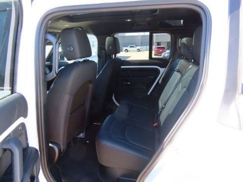 Used 2025 Land Rover Defender 110 S image 18