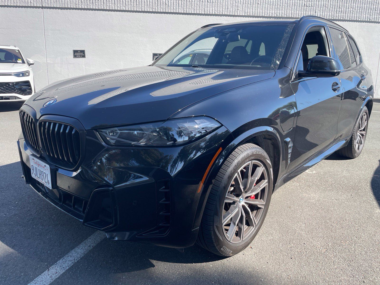 Used 2024 BMW X5 xDrive50e w/ M Sport Package AWD/4WD image 1