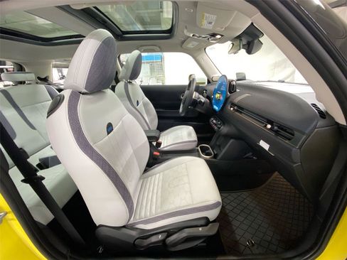 Certified 2025 MINI Cooper S image 30