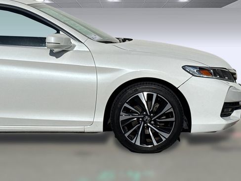 Used 2017 Honda Accord EX-L image 22