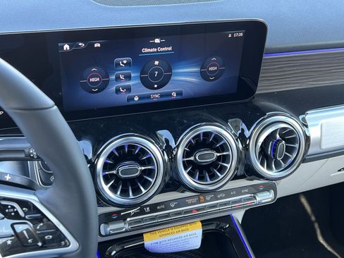 New 2026 Mercedes-Benz GLB 250 GLB 250 image 19