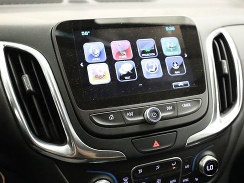 Used 2018 Chevrolet Equinox LT w/ Sun & Infotainment Package image 20