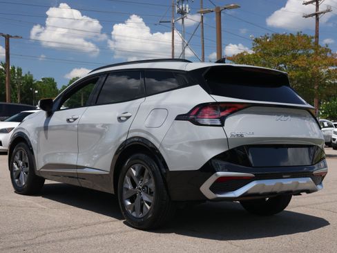 Used 2023 Kia Sportage SX FWD image 3