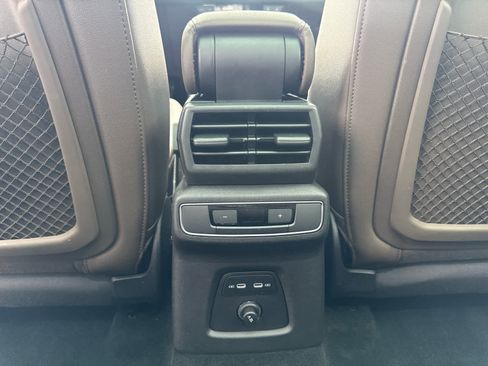 Certified 2022 Audi Q4 e-tron Prestige AWD/4WD image 19