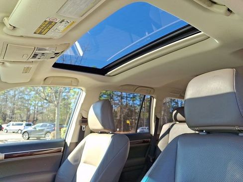 Used 2016 Lexus GX 460 image 18