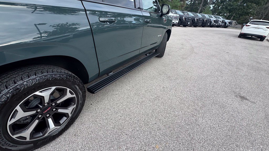 Used 2025 GMC Yukon XL AT4 Ultimate w/ LPO, Floor Liner Package AWD/4WD image 7