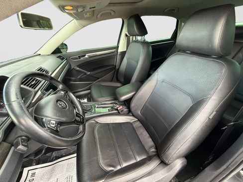 Used 2016 Volkswagen Passat 1.8T SE image 11