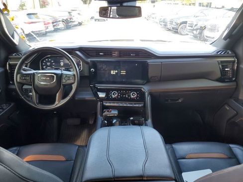 Used 2023 GMC Sierra 1500 AT4 w/ AT4 Premium Package image 12