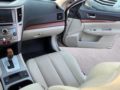 Used 2014 Subaru Outback 2.5i Limited image 36