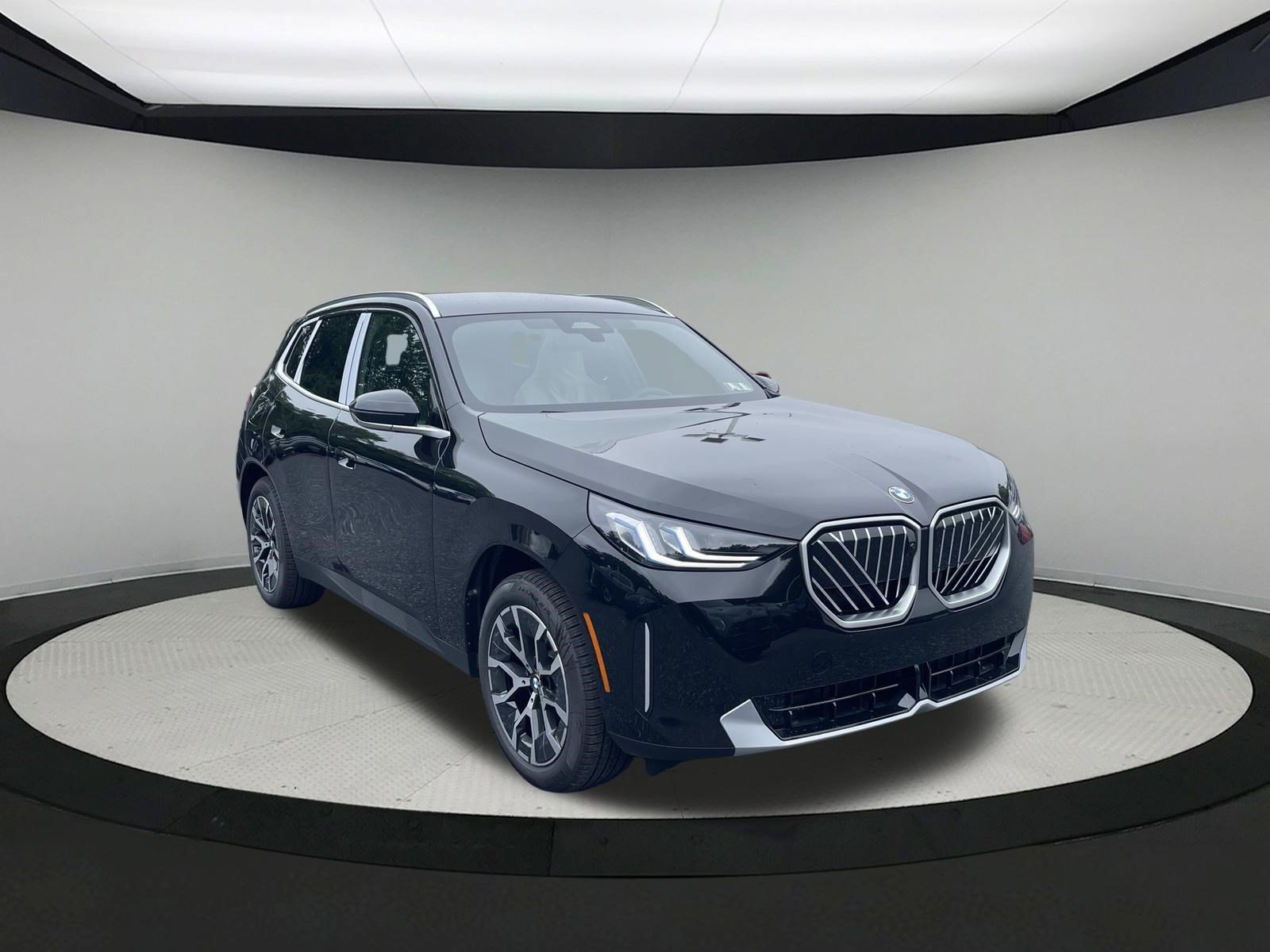 Used 2026 BMW X3 xDrive30i w/ Premium Package AWD/4WD image 3