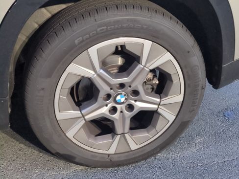 Used 2023 BMW X1 xDrive28i w/ Premium Package AWD/4WD image 12