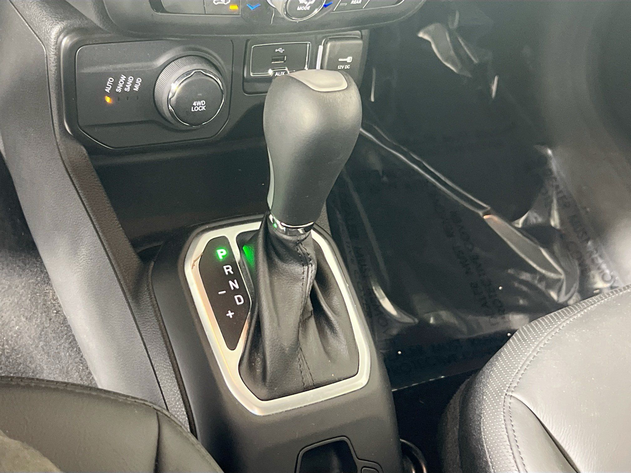 Used 2023 Jeep Renegade Limited AWD/4WD image 17