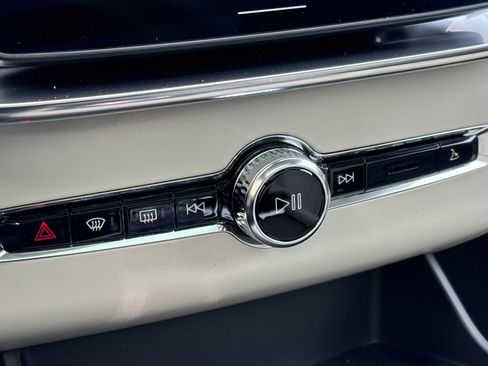 New 2026 Volvo XC90 T8 Ultra w/ Protection Package Premier image 25