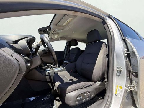 Used 2022 Chevrolet Malibu LT FWD image 20