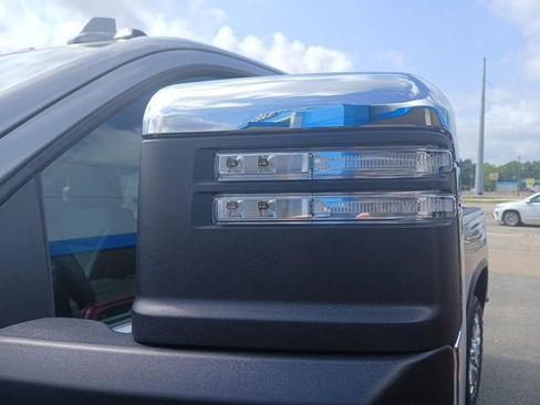 New 2026 Chevrolet Silverado 2500 LTZ w/ LTZ Premium Texas Edition AWD/4WD image 4