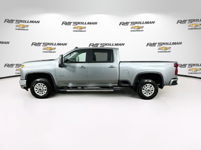 Used 2025 Chevrolet Silverado 2500 LT w/ Convenience Package AWD/4WD image 4