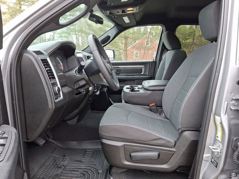 Used 2024 RAM 1500 Classic Warlock image 11