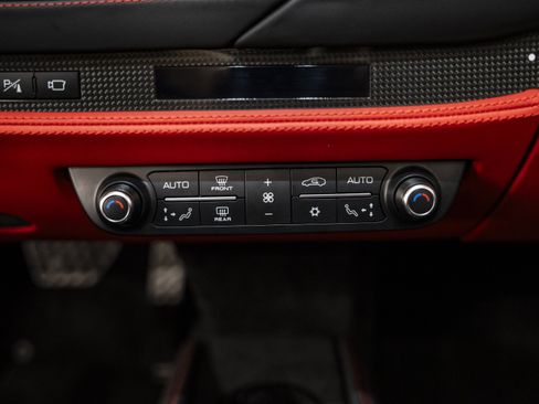 Used 2022 Ferrari F8 Tributo RWD image 51