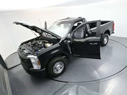 New 2026 Ford F250 XL w/ XL Driver Assist Package RWD image 36